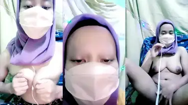 Bokep Jilbab Bodi Mantap Ganas Menggoyang Pria poster